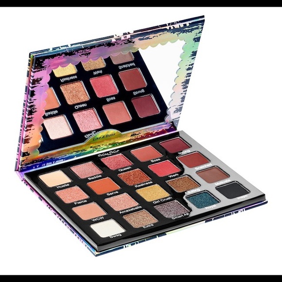 NIB Violet Voss PRO Like A Boss palette